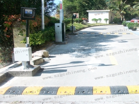 廣東省深圳風(fēng)雅臺(tái)停車場(chǎng)藍(lán)牙